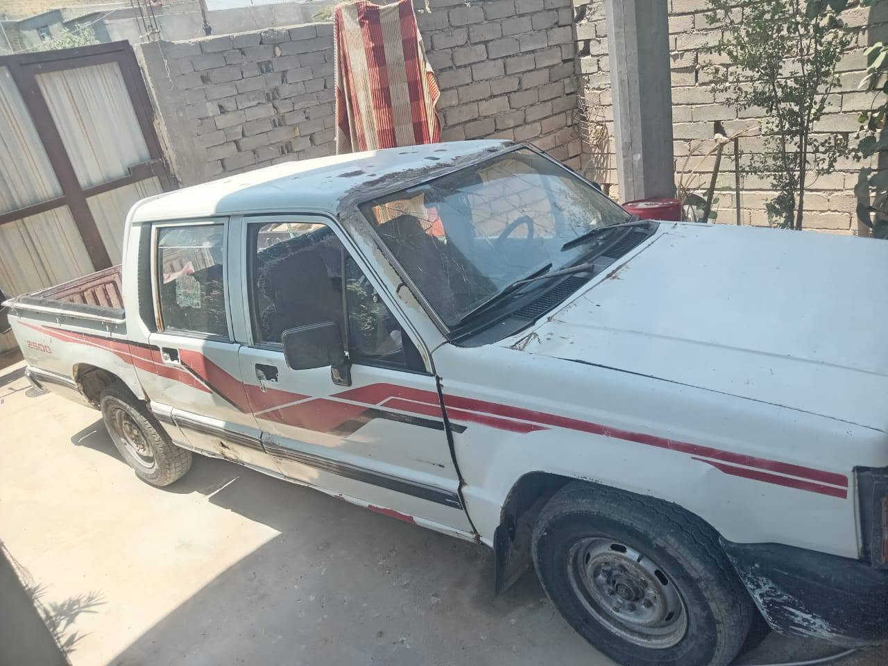 سلام عليكم سياره بيكم مستبوشي البيع رقم بصره مكفوله كير مكينه اكسن دواخل نضاف كشن منفصل سياره شغاله وحلوه مالت شغل  سنويه منتهيه سعر 25بيه مجال الطيبين  مكاني البصره قضاء الصادق بني منصور يم الامام احمد ابن علي اتفصار اتصل ***********. /***********
