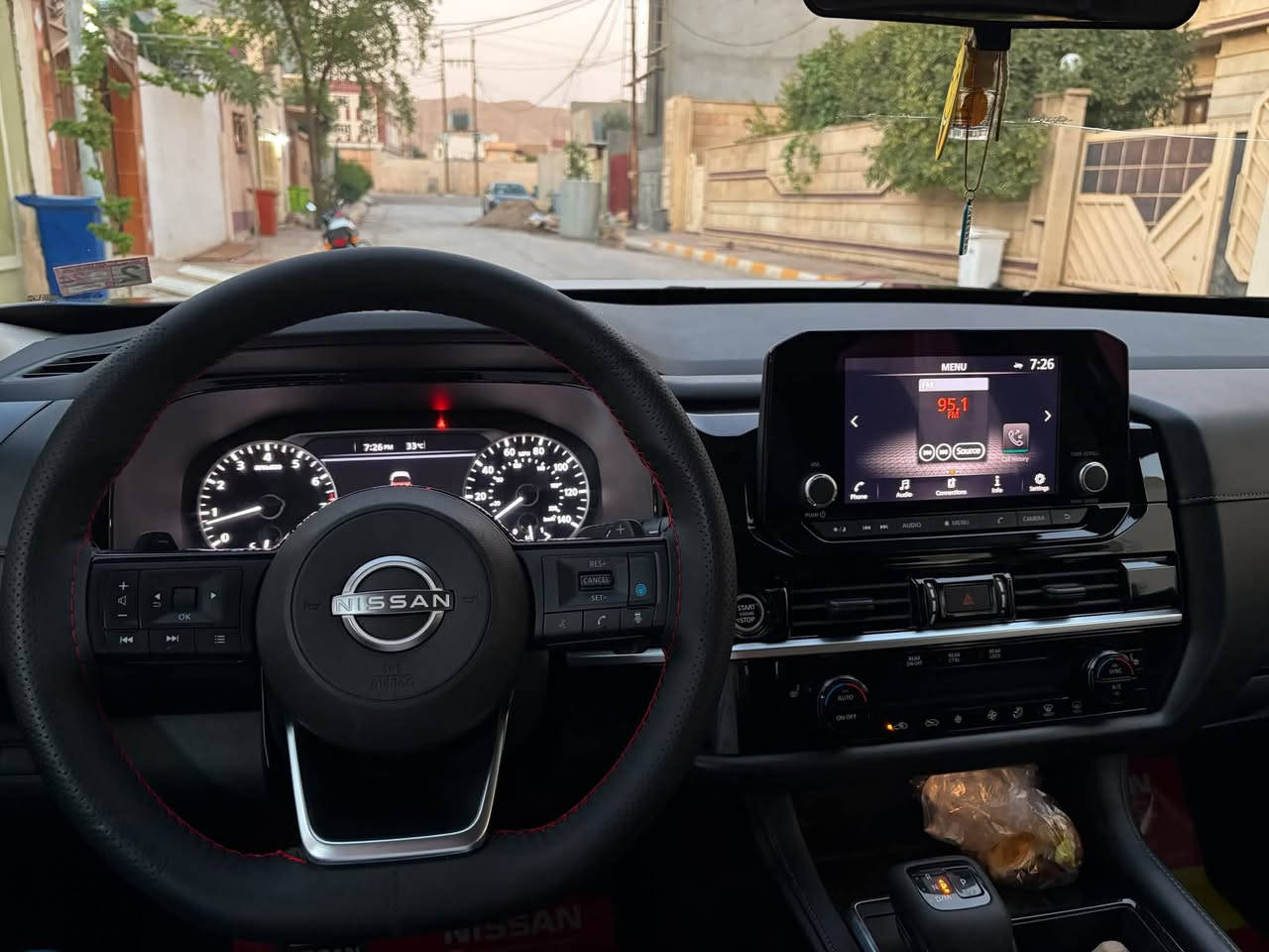 للبيع   السعر 245 ورقه سعرر مناسب جداا
نيسان پاتفندر 2023 مكينه V6 3.5L
ماشي 65 الف ميل 
مواصفات SV 
فورويل المرغوب
رادار 
كشن كهرباء+كشن تدفئه
كير شفت
اوتو هولد 
بصمه شغال
تاخم تاير جديد سياره شبه كلين بدون ارباك و بدون دواخل بدون صبح فقط جامرلغ سكن مبدل بلادي نفس لون سياره باسمي و سياره جديده مال بيت  ابيع و اراوس حسب قناعة 
صور حادث موجوب جوه👇🏼
 عنوان ; كركوك/طوزخورماتو
للاستفسار الرقم ***********

