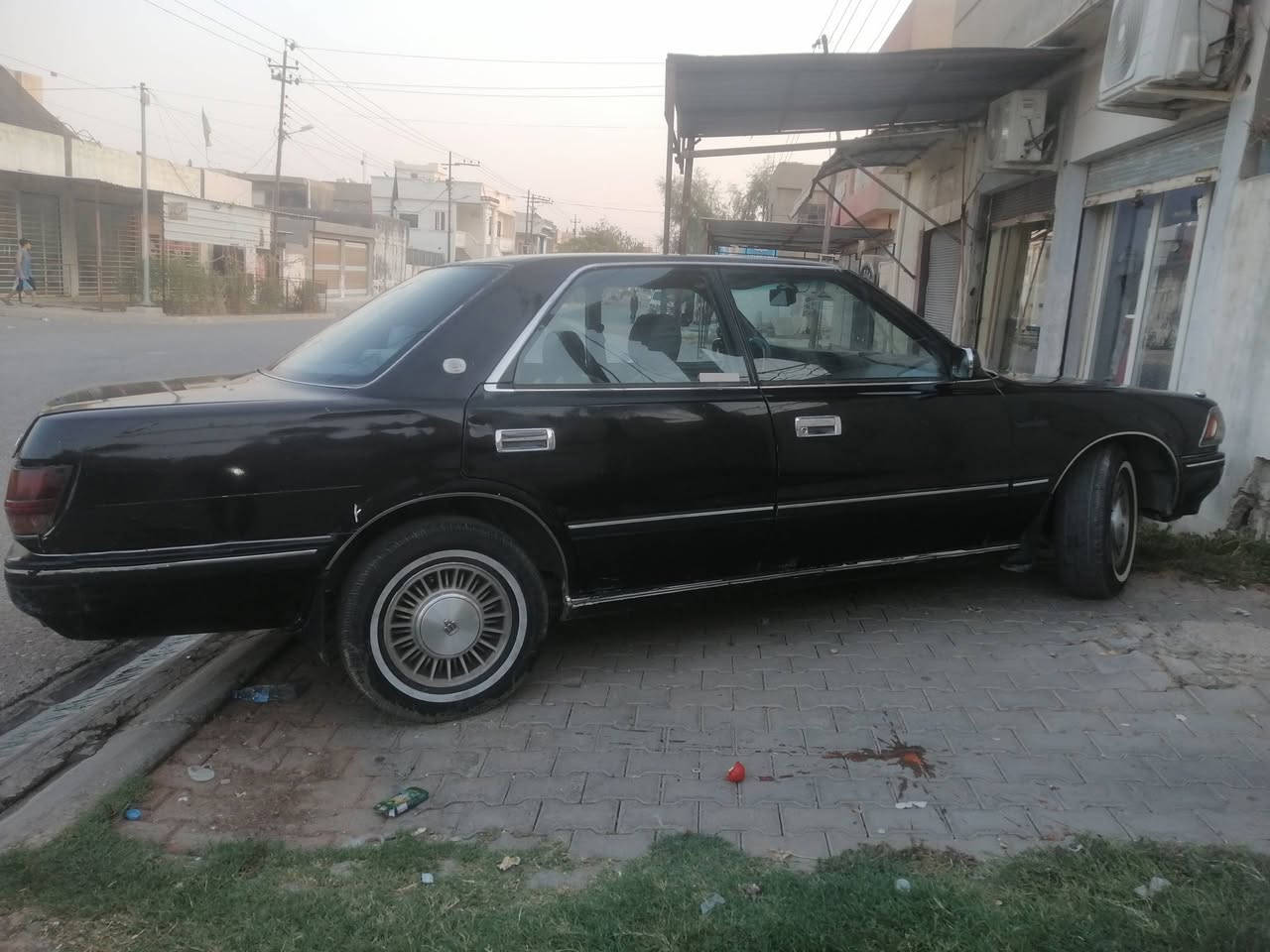 كراون هارتوب محورللبيع رقم كركوك باسمي تحويل ثاني يوم موديل 1990 گير محرك كله بلشرط تدفئة وتبريد ثلج  السعر  42 وبيها مجال 
العنوان كركوك
هاتف ***********
