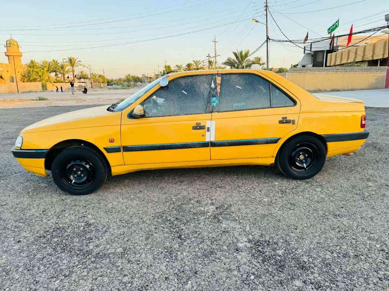 بسمي سنويه 27 مصفره هيئة و غرمات
فحص جديد رقم دوالي 
مكينه كير تبريد خير من الله 
صدر تخم تأير 
مكان سياره بغداد جسر ديالى جديد 
الكرغواليه السعر (33) بيهه مجال قليل كلش 
بيهه صبغ جمالق خلفي فقط 
الاتصال عل رقم(***********)
