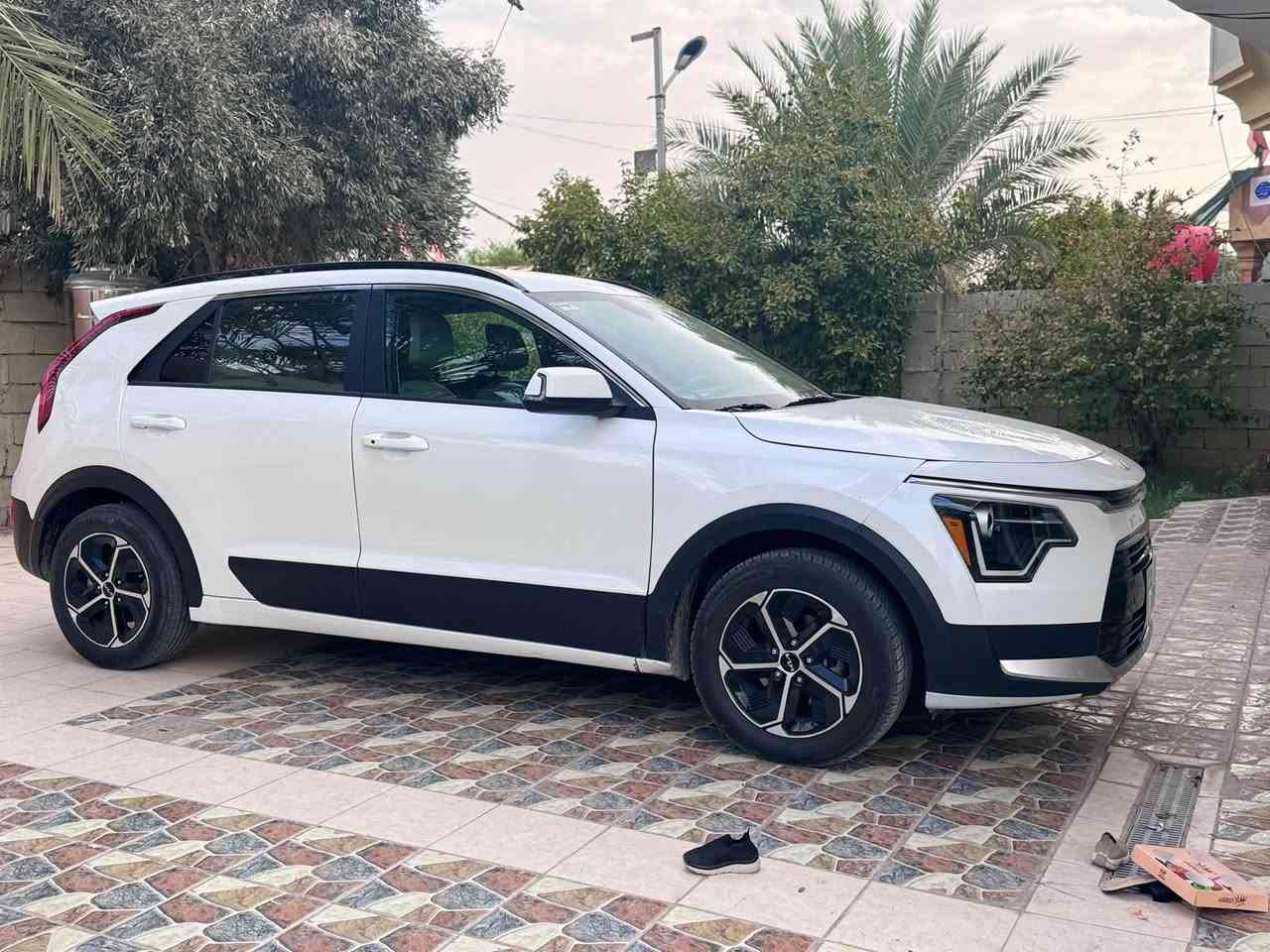 سلام عليكم
كيا نيرو 24 وارد ماشية 45 هايبرد
بدون صبغ رقم بغداد 
مواصفات جلد كرسي كهرباء شاشة متصل تاب
بصمة قطعتين تبريد رادار
صور الضرربالمنشور
مكان ديالى بعقوبة للتواصل
سعر ١٤٥ 
***********

