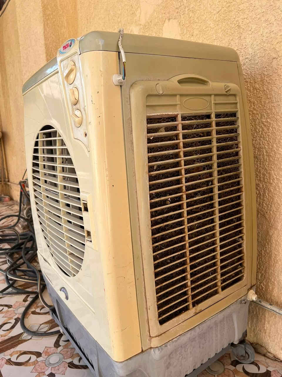 السلام عليكم مبرده للبيع كبيره 100صغيره50مكان تكريت قادسيه
شراي اتصل على رقم ***********
