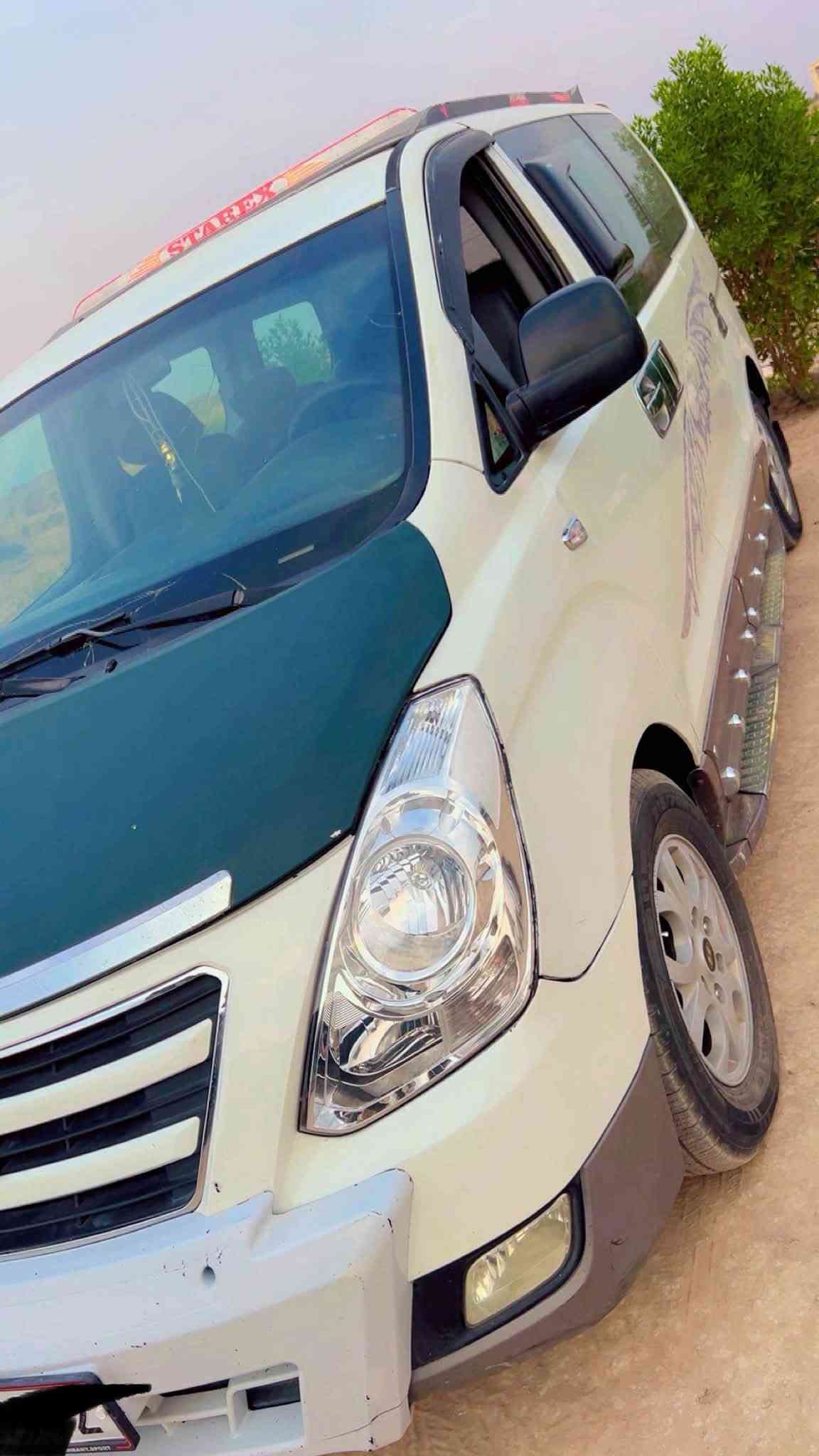 ستاركس للبيع اصل بانزين محور مكينه سبعه ابسمي رقم انكليزي مصفره هيئه ومرور مكينه وكير جدد  حداديه جديده ضرر جاملغ الا مامي بي بارد موديل 2009 السعر ع هاذا الرقم ***********
