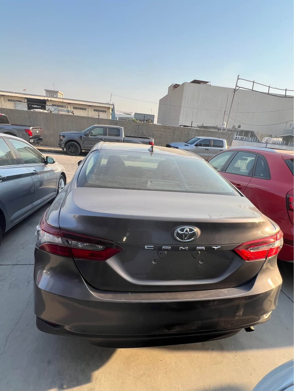 Toyota camre 2024 LE 
سياره زور خاوينه بيش كه بسه بي داخليه 3 قطعة ي بشته وه صبخه بي ايرباكه بشرتي رقم هه مو شوينكي بشرته مشتري بيوندي بكه به واتساب 
*********** واتساب فقد اكر, نينوى
