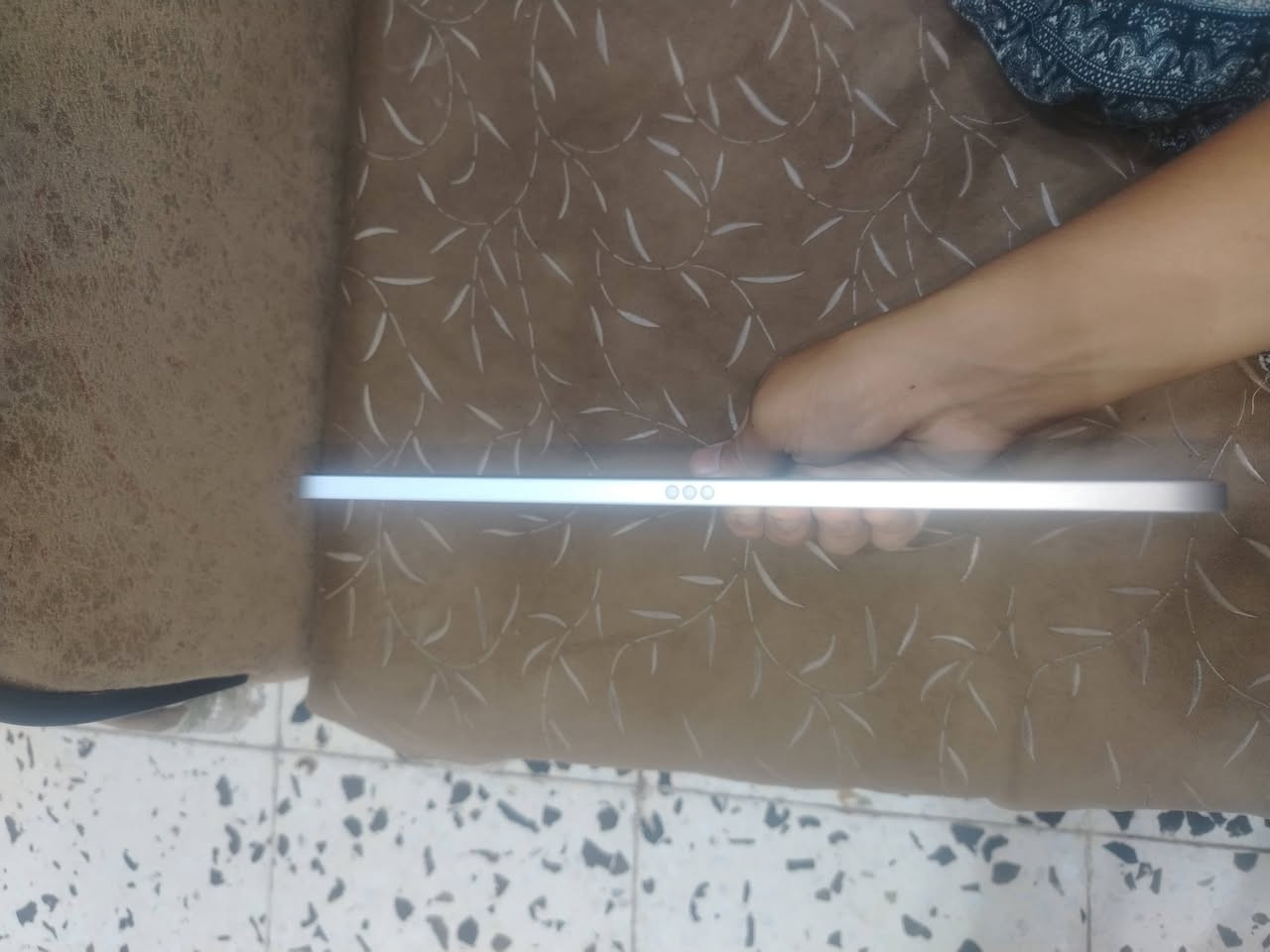 ايباد 10 A16 • مستعمل قليل • كفاله