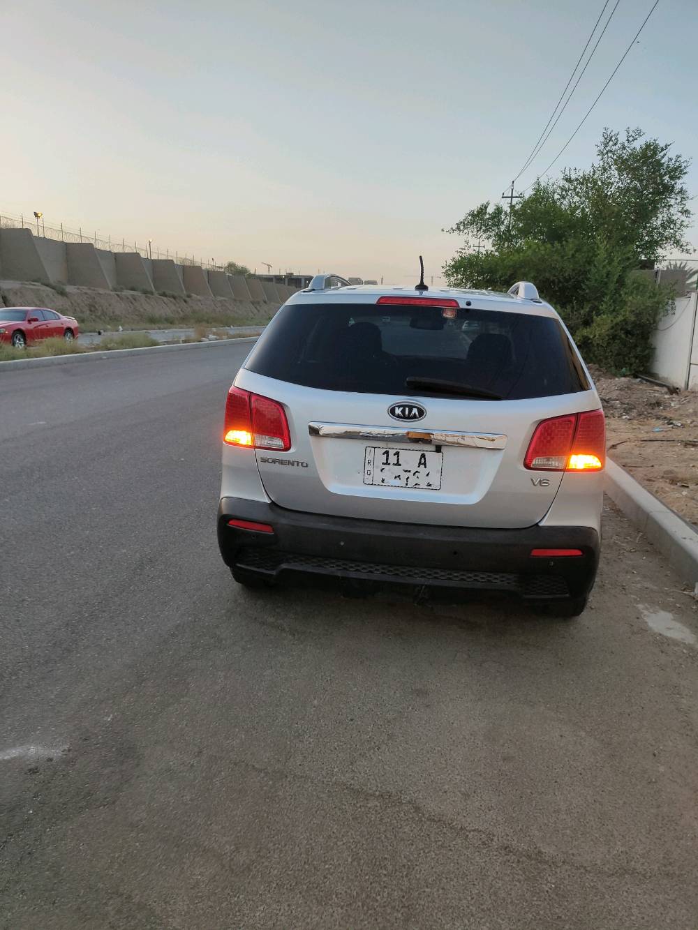 سورنتو ١١ امريكي فول عدا فتحه 
محرك ٣٥٠٠  
بيع سريع مستعجل ١١٥
اخوان ماكو هيج سعر سيارة عالية و٧ راكب ومحرك جبير دوش شرط بنزين عادي