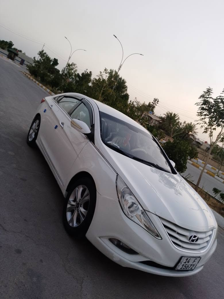 السلام عليكم للبيع سوناتا خليجي 2011 مكينه 2400دوش بيه صبغ بل هلاات الخلفية فقط والباقي كفاله جاهزه تبريد حداديه تخم تاير مكينه وگير شرط سياره مال جناي السعر مكاني ناصرية حي الزهراء *********** السعر 102 ناصرية, ذي قار
