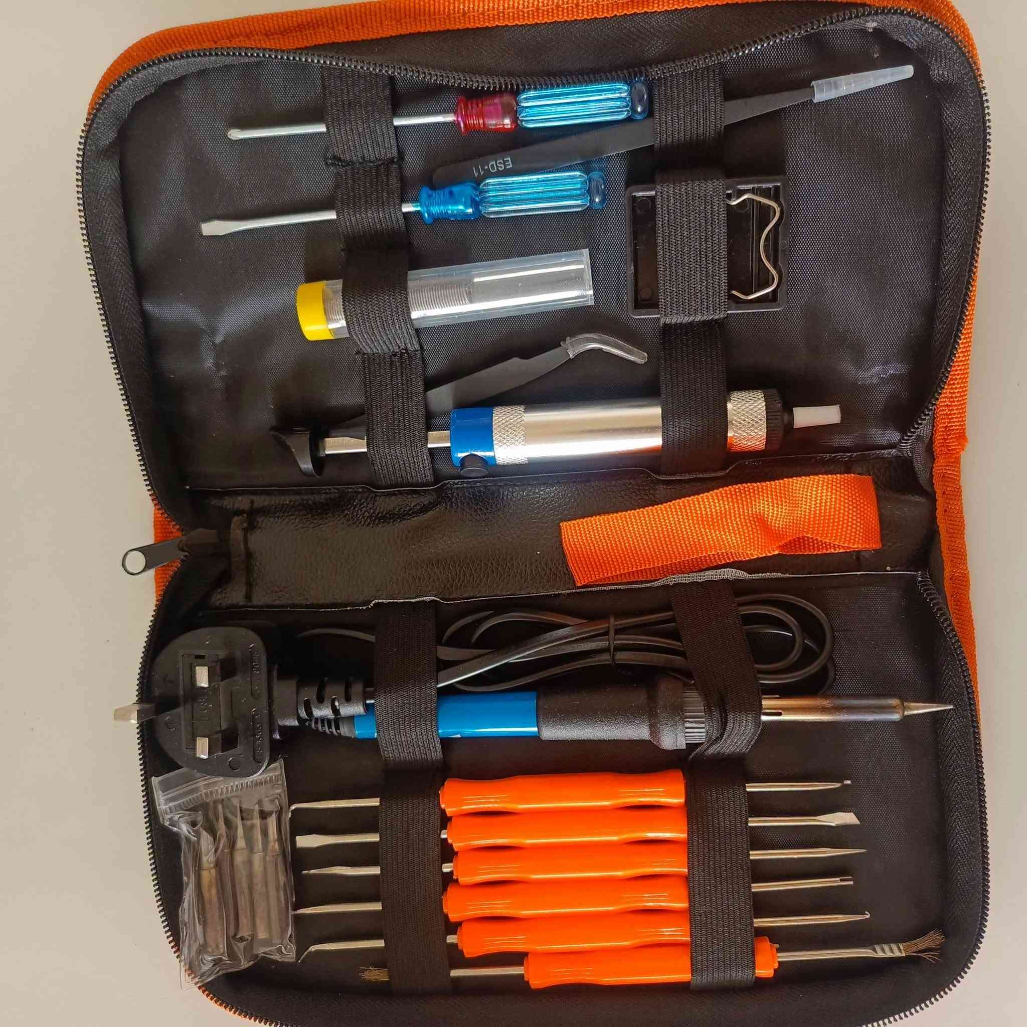 متوفر حقيبة تحتوي على مجموعة أدوات كاوية لحام كهربائية (Soldering Iron Kit) بقدرة 60 واط مع ملحقاتها المتعددة مثل رؤوس الكاوي، ومصاصة القصدير، والملاقط.

السعر 15
يوجد توصيل الى جميع محافظات العراق
امزون الديوانية للبث المباشر
