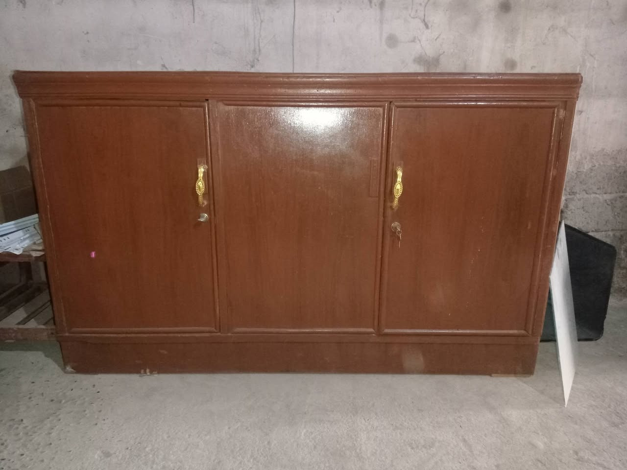 غراض للبيع واسعار مناسبه 
العنوان للطيفيه مدخل المزرعه
مقابيل محطة الوقود 
***********
***********
