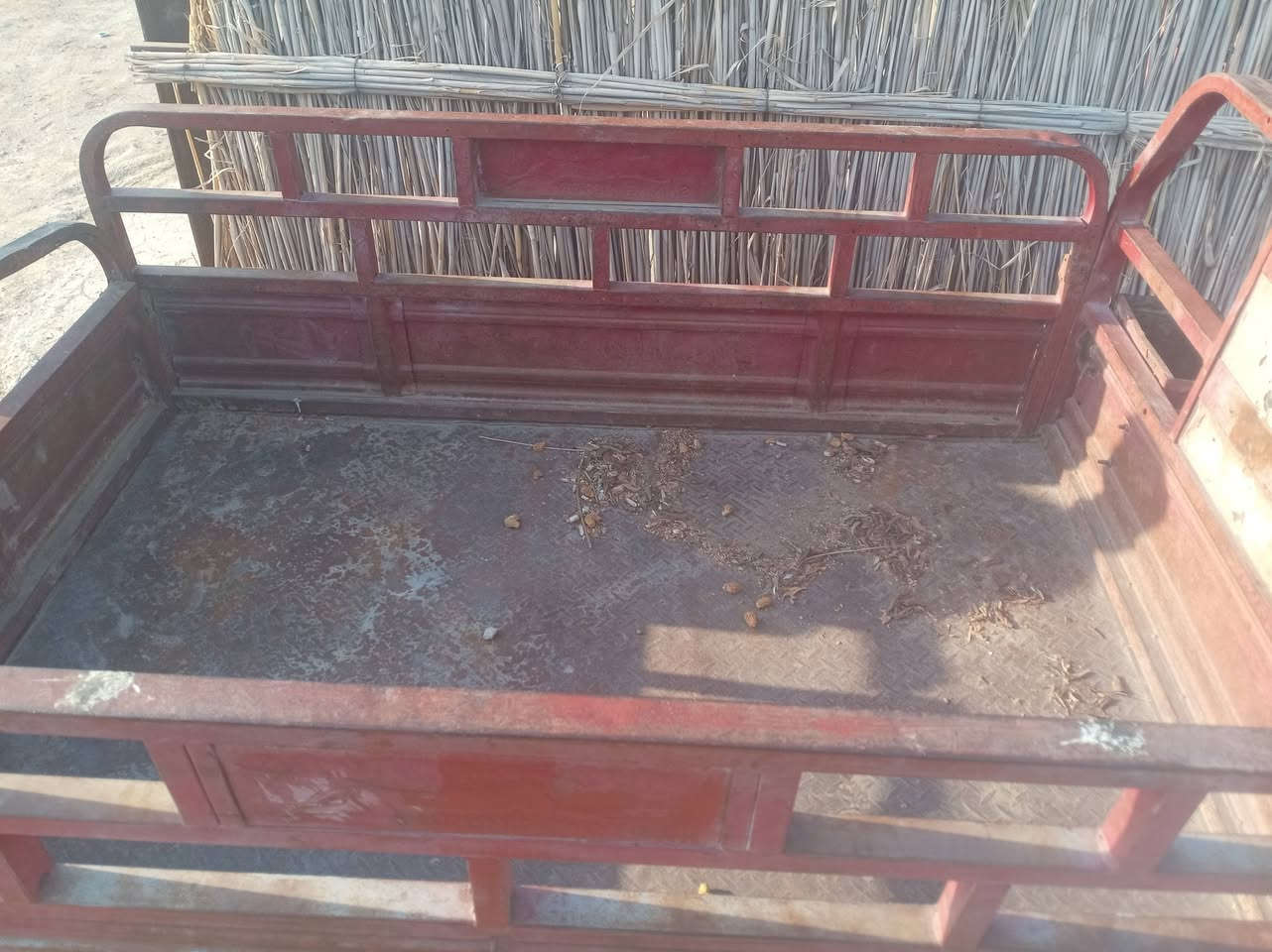 السلام عليكم عندي هاذه البدي مراوس بدي كربلائيه امتيار مومهم اهم شي نضيف حتلاه انطي فرق علق وطبلك خاص او اتصل *********** مكاني حله ابو غرق
