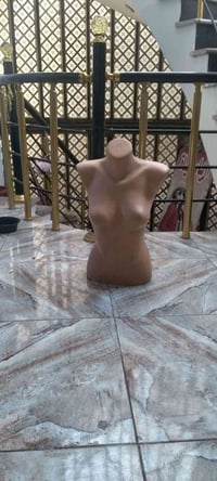 مليكان هاينك • بدون يدين • استعمال نظيف