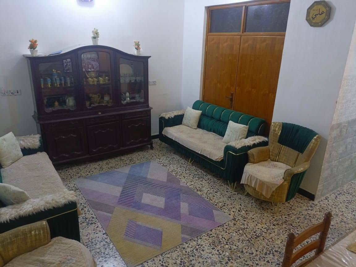 السلام عليكم
دار سكن للبيع طابق واحد المساحه 125م الواجهة 6.25م
النزال 20م الزعفرانيه ضمن قطع  حي الأمانة
  
يحتوي على استقبال + مطبخ + صاله كبيره + غرفه نوم + منور كبير  + صحيات داخليه وخارجيه

كامل مواصفات 

السعر مناسب 
الاستفسار / ☎️ *********** ☎️
