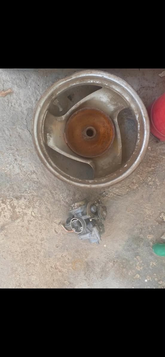 دراجه ماكس منغولي كوم حديد للبيع 275 وبيها مجال مكاني بغداد الزعفرانيه
الدراجه كايمه ويرادلها تجفيت وترجع تشتغل فقط وتزويدها صالنصه رياضي ومحور التاير الامامي مال ماكس ١٤٠ وبيها غطا مال شاصي رياضي ويدات سكليتر رياضي و رياضي وقطره مال دهن رياضي و وانطيك وياها كفراتها البلاديه و ويل وكابرتير للتواصل خاص او على رقمي ***********
