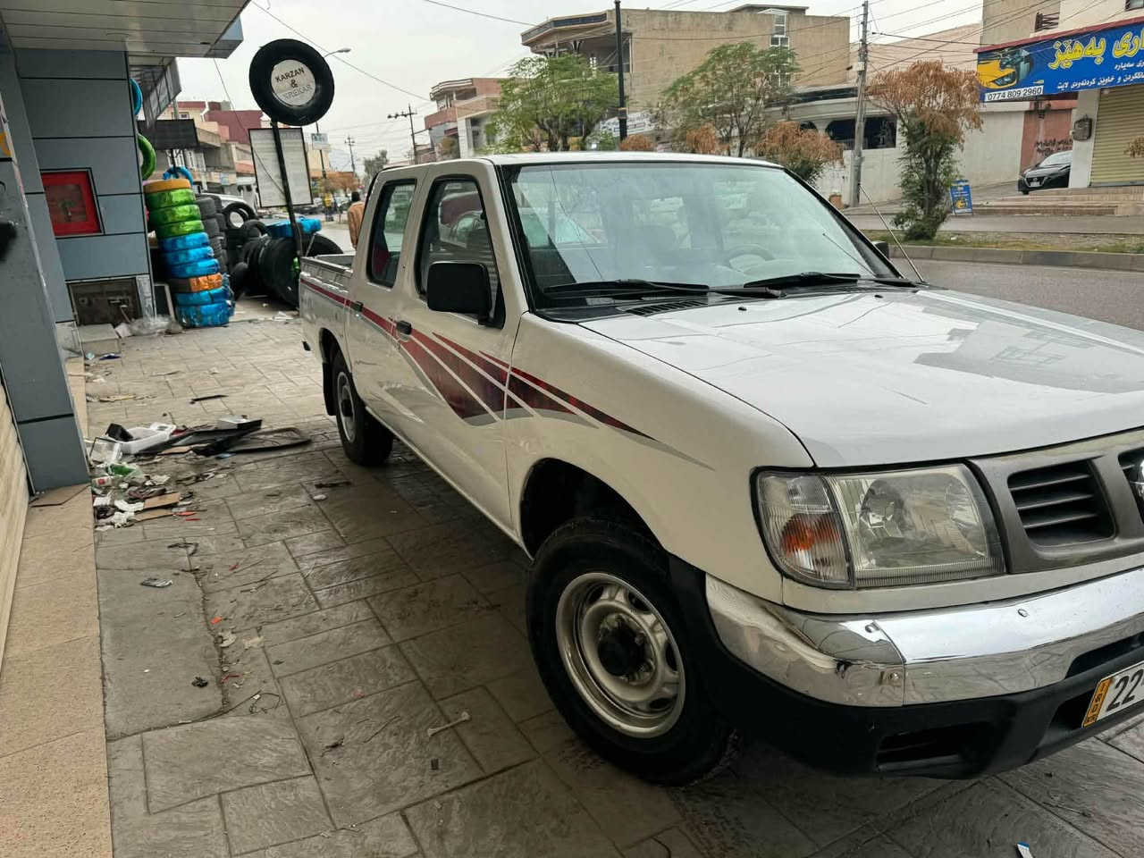 نيسان ٢٠٠١ ته بريدوپاوه ر به وشه رته ده يفرۆشم يه ك دينار مه سره فى نه بێت هەموو گیانی بەشەرت ..تەنیا سەنەوی بەسەرچوە .. 
سەیارەکە نمونە لە جوانی وخاوێنی

***********
