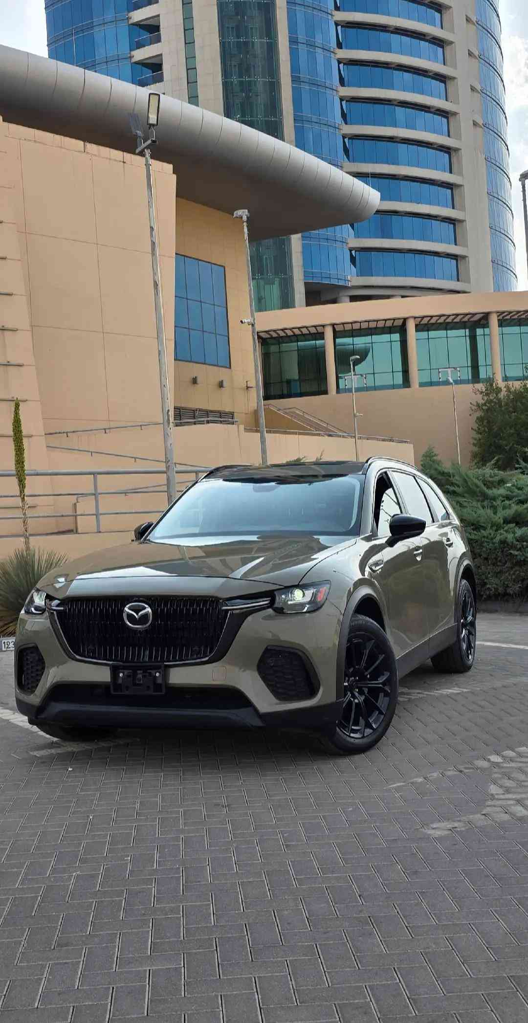 #پاشامازدا  مازداCX_70 🚗 ـ2026 بی بۆیاخ بی گۆراوە 1 پەڵە ساردی هەیە پیش و دوای کەپس ئەرباکی نە تەقیوە مواصفات PREMAR لایت زینۆن ، لایت لید ، ڕادار 360 ،  دەسک بصمە ،  ویل کڕۆم ، ئاوینە کارەبا ، ئاوینە ڕادار ، ئاوینە ئیشارات ،  صلاید  ،سوکان کارەبا ،  کوشنی پیشەوە گەرم و سارد  ، کوشن دواوە گەرم  ، چارجی موبایل ، گیچ ئەلیکترۆنی ، سوکان هیتەر ، کوشن کارەبا ، سوکان ڤۆلیوم ، سوکان تەلفون ، بصمە  ،  بریک بصمە ، کوشن جلد ، شاشە ، SPORT،  بگ لایت لیدە ـ4x4 مەکینە 3.3 TORBO HIBIRD 6 بستۆن ـ3.000 Mil 3 مانگ ڕەقام کاتی تیە ماوە بۆ زانیاری زیاتر کۆمینت یان پەیوەندی بکە ☎️.  ***********  ***********  ناونیشان سلیمانی شەقامی مەلیک محمود  Salahaddin Auto — معرض صلاح الدین  https://maps.app.goo.gl/GTqjTbohj8BvP
