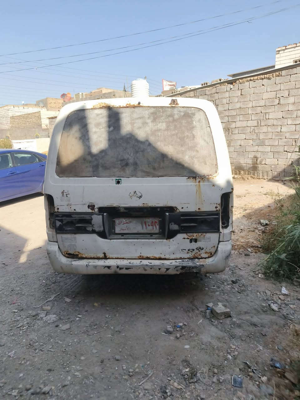 سلام عليكم سياره للبيع فتون مصلاويه ابيع على هل حطه سياره عيفه من محرم  بس شغاله ومحركه كايم مكاني كربلاء سعره 10 ورقات وبيه مجال رقم *********** واتساب ماكو
