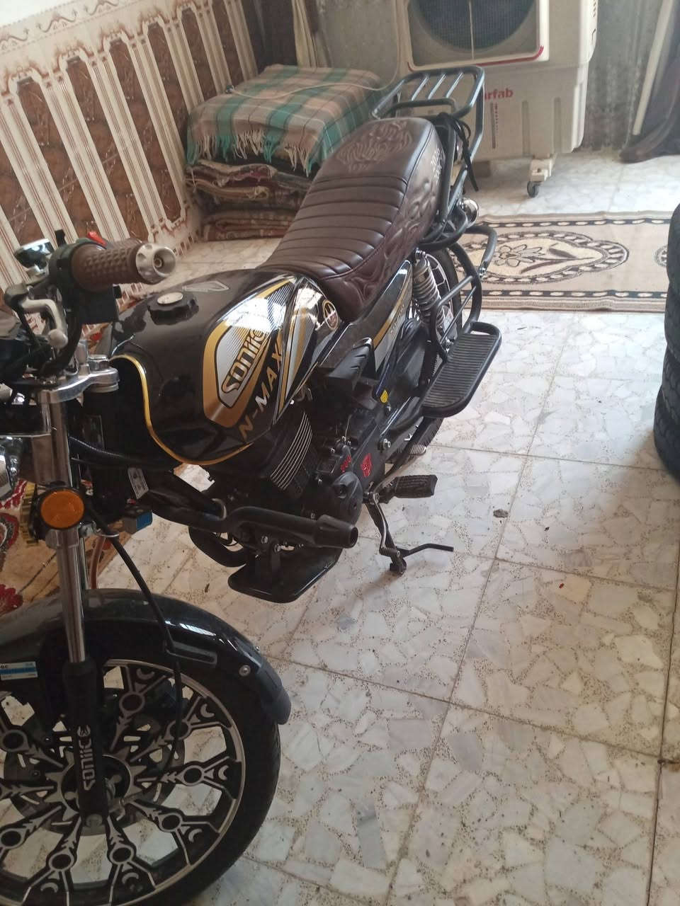 لبيع دراجه زيرو مشتغله قليل كلش صارلها خمس اشهر من شتريتها لبيع علمن الدراجه جديده ماطلع بيها محسوبات طلعاتي بيها او ضامها بلبيت اوراق استنساخ مشتريها من الوكيل ***********   لسعر مليون او 200نقد بيع فقط بابل سياحي
