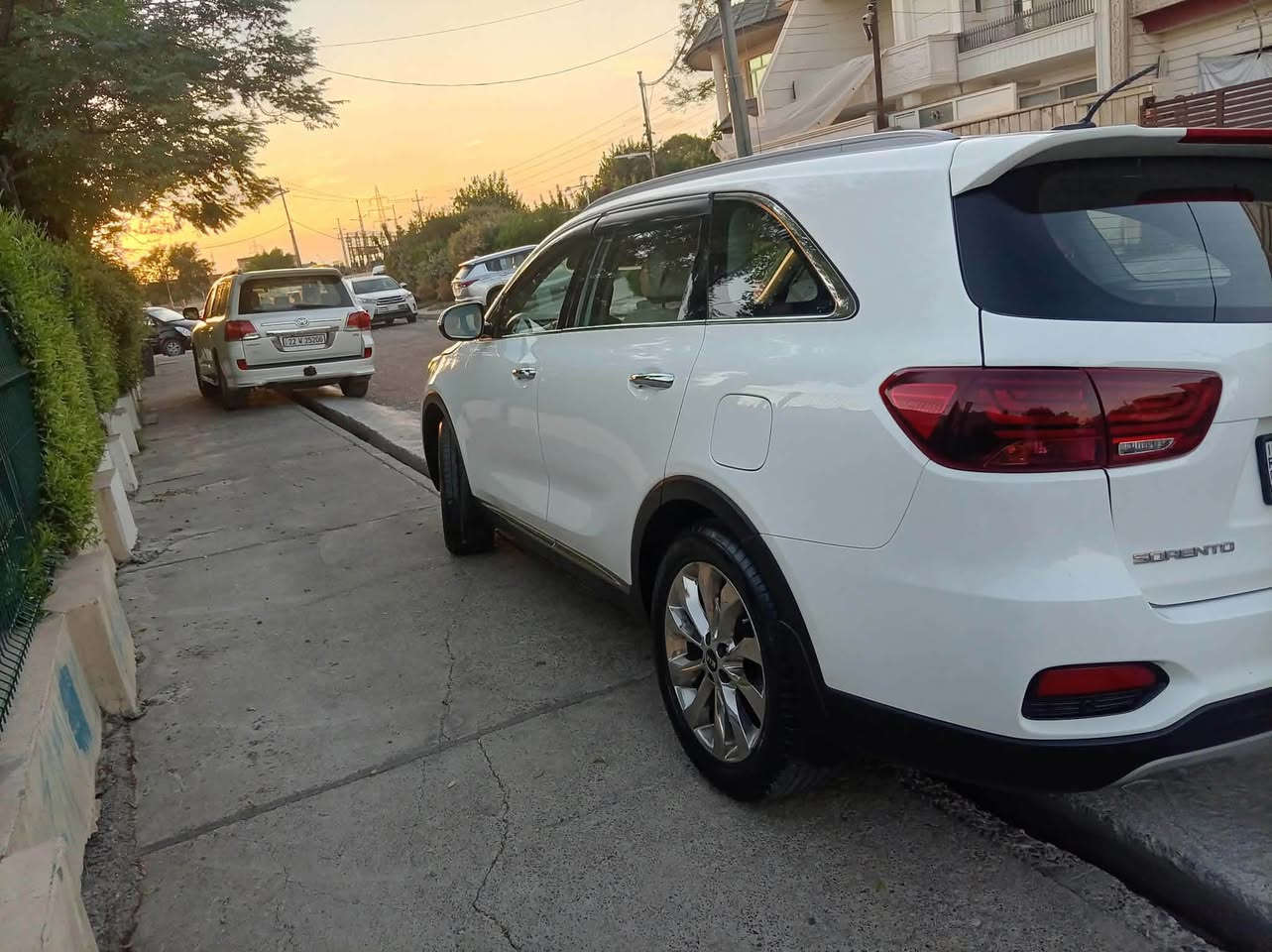 سعر ١٧٣ ورقە شوێن هەولێر ***********
سۆرینتۆ ٢٠٢٠ خلیجی گیرو مەکینەو تەبرید بەشەرتە 
٦٦ هەزار رۆشتووە ١٠ پارچە لەسەر ساغی بێ لێدان سەیارەکە زۆرزۆرجوانە
عربي
سعر ١٧٣ورقە مکان اربیل ***********
سورینتو ٢٠٢ خلیجي گیرومحرک تبرید تحویل بشرط
٦٦ الف کم ماشي ١٠ قطعە اسود مبدل علی شرکە 
بدون اي شيء أربيل, العراق
