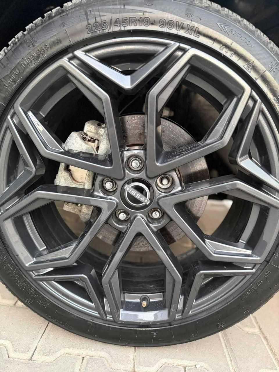 Nissan kicks 2025 Sr Awd ***********
فول مواسەفات . بەسمە . شەغال . پانۆراما . 5 کامێرا . ڕاداری پێش و دوا لاتەنیشت . خەتی جادە . دەبڵ اکسل .  کوشن هیتەر . تەبرید لەمس . برێک بەسمە . سماعە bose . شوێن شەحن . سوکان هیتەر .ڕادێتەری بیلادە .  تەنها بۆنید بۆیاخە پەڵەیەک pdr هەیە . کاتی شکاوە 80 ڕۆژی تیاماوە  
سعری 177$$ شوێن سلێمانی
