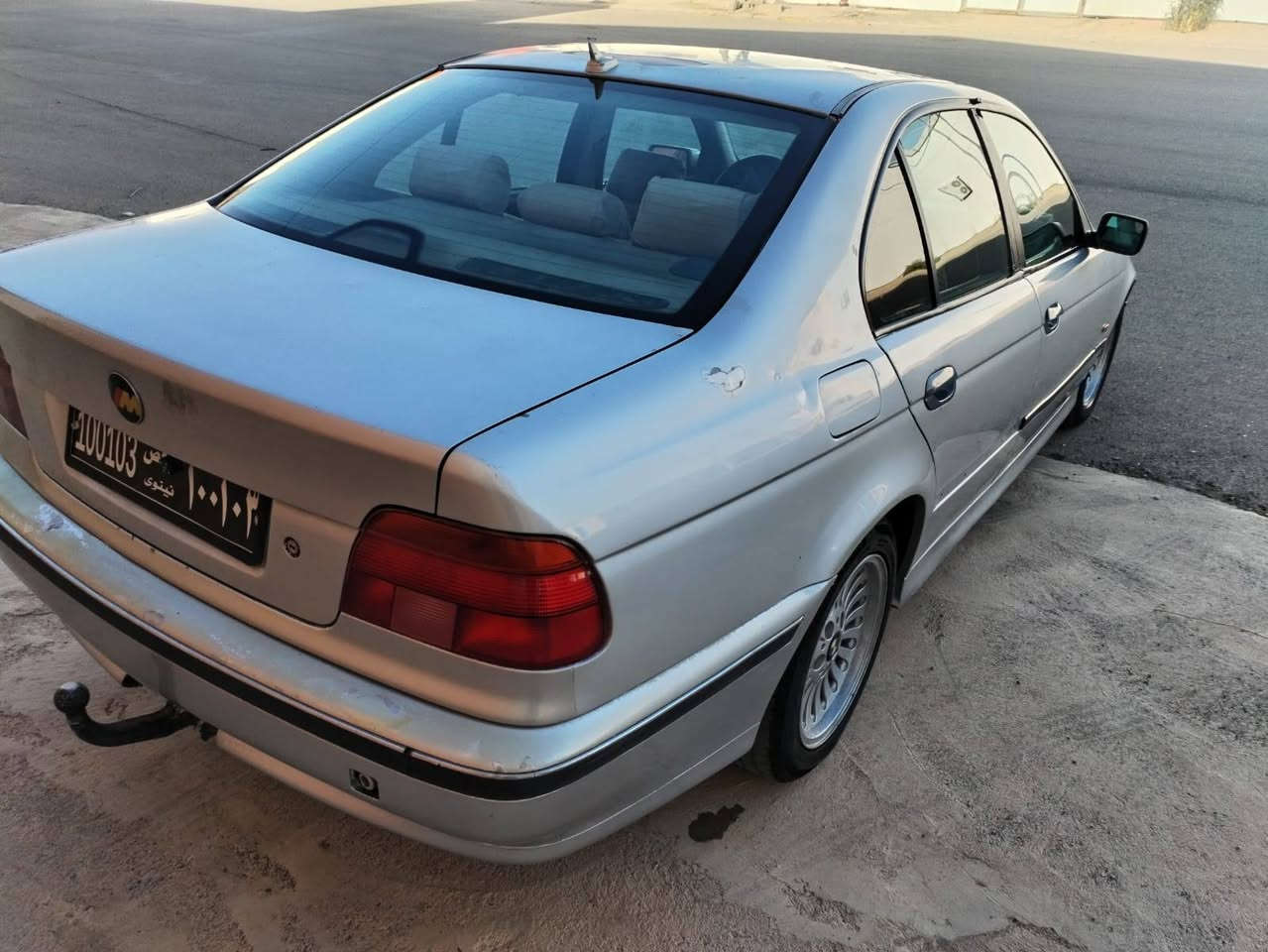 ئەم BMW  خوار بازاڕ 37 گەڵاو معامەلە بۆ فرۆشتن شتێکی پاکو جوان ئاڕم پلاستیکی هەولێرە ژت*********** یان ژت*********** السليمانية, العراق
