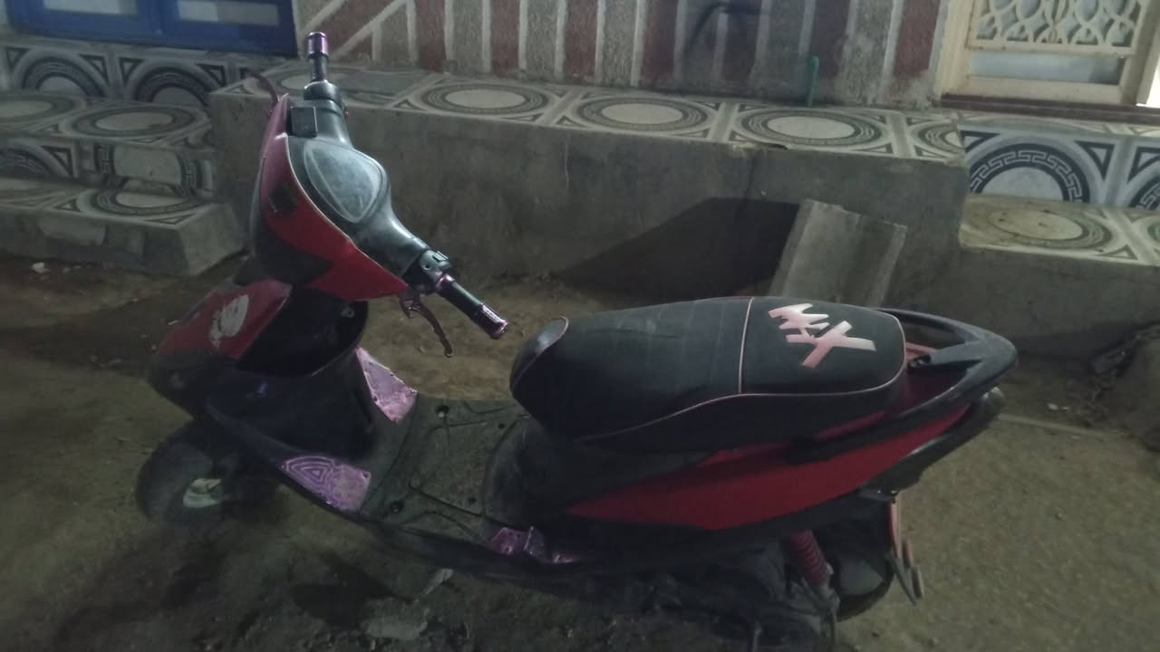 سلام عليكم شبابنه حبايب دراجه ماكس عدله لل بيع ملاحضاتها بسيطه بيها برغي مال صالنصه دايس يرادله سن جديد وكتف شحن فقط شغاله سعرها ٣٥٠قفل ***********
