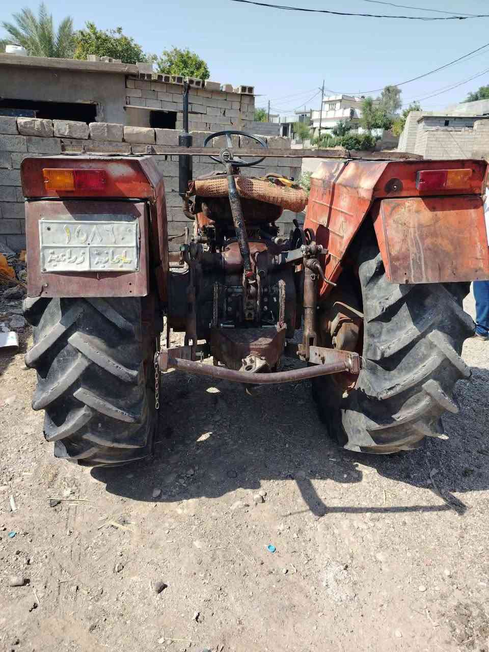 سلام عليكم 
مكينه عنتر للبيع موديل 89 رقم وسنويه سليمانيه بدون تحويل جاهزه من كلشي مابيها اي نقص مكان ديالى جلولاء 
الاستفسار ع رقم ***********
