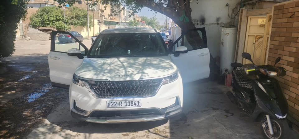 كيا كرنفال 2023  Kia Carnival – عائلية فخمة وواسعة 🤍
🚘 النوع: Kia Carnival

🎨 اللون: أبيض

📍 الحالة: نظيفة جداً حسب الصور

🛞 الجنوط: ألمنيوم

💺 المقاعد: جلد، لون بيج

👨‍👩‍👧‍👦 المقاعد: 3 صفوف – مساحة داخلية واسعة

🚪 الأبواب: جانبية سحّابة

📺 الشاشة: شاشة وسطية

💡 الإنارة: LED

🪟 الزجاج: خلفي مظلل

📦 الصندوق: مساحة أمتعة واسعة مع إمكانية طي الصف الثالث

📊 عداد السياره :14 الف

✅ مقصورة واسعة ومريحة

✅ مناسبة للعوائل والسفر

✅ شكل خارجي مميز وفخم

✅ داخلية نظيفة ومرتبة

حادث السياره فقط بنيد ضربه خفيفه الايرباكات كلها سليمه 

المحرك: 3600

القير: اوتوماتيك

**المحافظة:**بغداد

رقم التواصل: ***********

ترهم للبيع او مراوس
