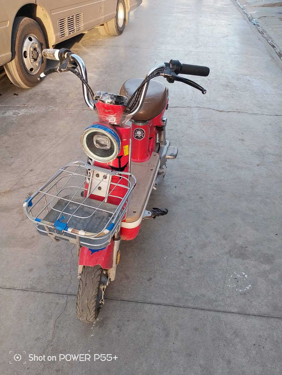 باسكيل شحن للبيع حجم 14السعر 125بي مجال بطاريان نص ونص

نص مكتوب في الصور:
- Shot on POWER P55+