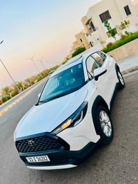 كورلا كروس • هايبرد • ٢٠٢٤