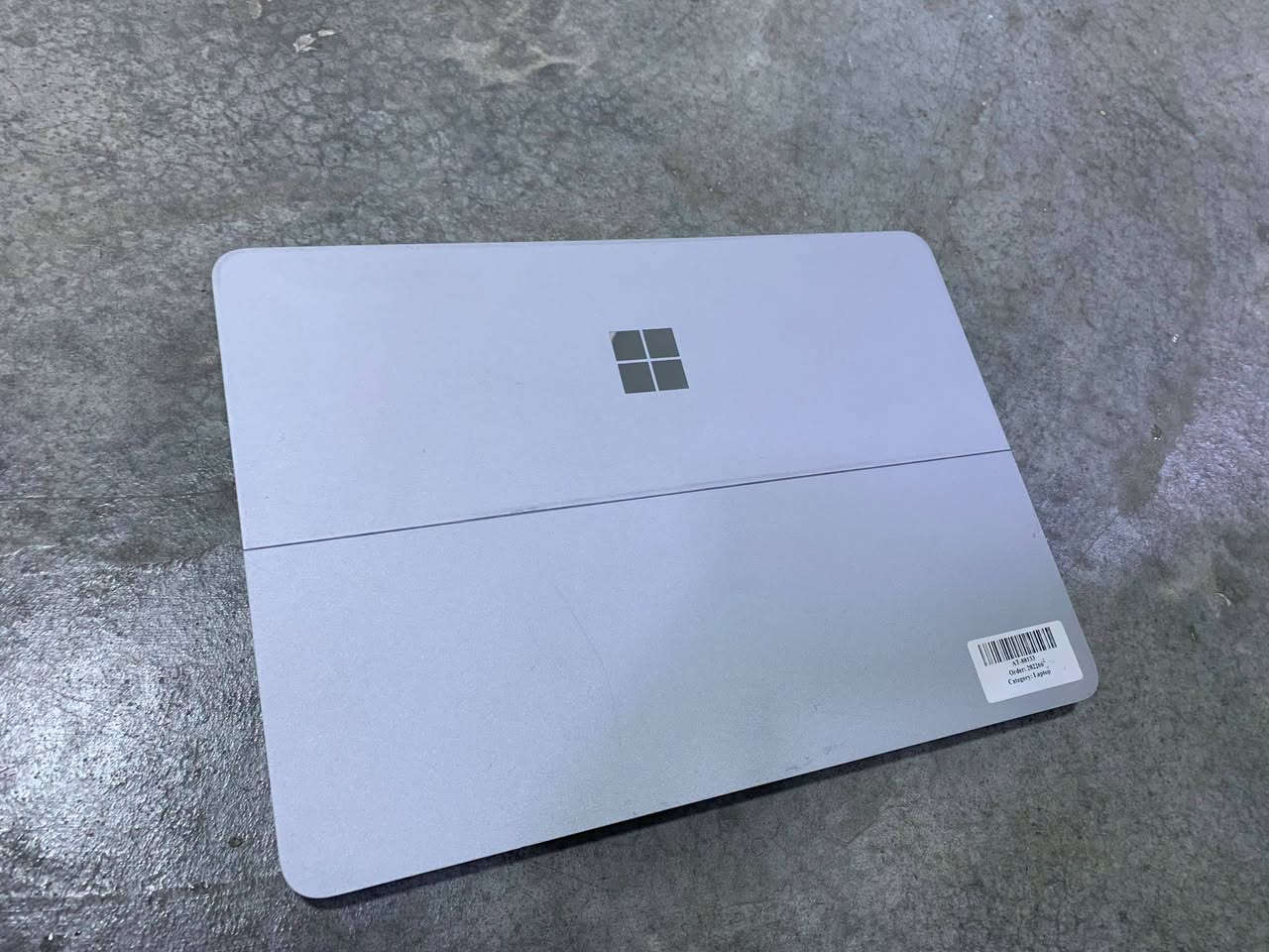 Microsoft Surface Studio RTX3050 TI 4GB
لابتۆپ بۆ فڕۆشتن 💻

پڕۆسێسەر: Intel Core i7-11370H (نەوەی 11)

ڕام: 16GB

هارد: 512GB SSD

کارتی گرافیک: RTX 3050 Ti 4GB

شاشە: 14.4 دیجیتاڵ تاچ 120Hz لەمس

تەندروستی پاتری: %78.7

دۆخی ئامێر: زۆر پاکە، تەنها شوێنی ڕەبری لایەنی هەیە (لە وێنەدا دیارە).

باشە بۆ: بەرنامەکانی ئەندازیاری، دیزاین، مۆنتاژ و یاری.

📍 شوێن: کەلار 📞 پەیوەندی: *********** 💰 نرخ: 630$

نص مكتوب في الصور:
- System > About Storage 477 GB 55 GB of 477 GB used Graphics Card 4 GB Multiple GPUs installed Installed RAM 16.0 GB Processor 11th Gen Intel(R) Core(TM) i7-11370H @ 3.30GHz 3.30 GHz Rename this PC DESKTOP-ERSAHUE Surface Laptop Studio Copy Device specifications Device name DESKTOP-ERSAHUE Processor 11th Gen Intel(R) Core(TM) i7-11370H @ 3.30GHz 3.30 GHz Installed RAM 16.0 GB (15.8 GB usable) Device ID 43968FA4-DEEB-4B61-95F3-D50F859DF593 Product ID 00330-66940-87442-AAOEM System type 64-bit operating system, x64-based processor Pen and touch Pen and touch support with 10 touch points Copy Related links Domain or workgroup System protection Advanced system settings Windows specifications Edition Windows 11 Pro Version 23H2 Installed on 8/14/2023 OS build 22631.6199 Experience Windows Feature Experience Pack 1000.22700.1108.0
- Battery report
- COMPUTER NAME	DESKTOP-ERSAHUE
- SYSTEM PRODUCT NAME	Microsoft Corporation Surface Laptop Studio
- BIOS	23.101.143 08/14/2023
- OS BUILD	22621.1.amd64fre.ni_release.220506-1250
- PLATFORM ROLE	Mobile
- CONNECTED STANDBY	Supported
- REPORT TIME	2026-09-11 11:05:00
- Installed batteries
- Information about each currently installed battery
- BATTERY 1
- NAME	SurfaceBattery
- MANUFACTURER	SMP
- SERIAL NUMBER	0029064209
- CHEMISTRY	LION
- DESIGN CAPACITY	56,310 mWh
- FULL CHARGE CAPACITY	44,360 mWh
- CYCLE COUNT	556