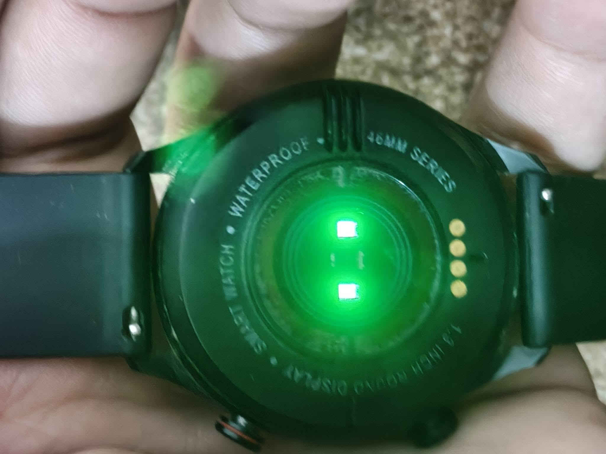السلام عليكم ساعه ذكيه  Huawei Watch GT بيها مميزات هواي تربط على الجهاز اتصال وغيرها من الميزات بسعر ٧٥ مكاني بغداد كاظميه للتواصل ***********
