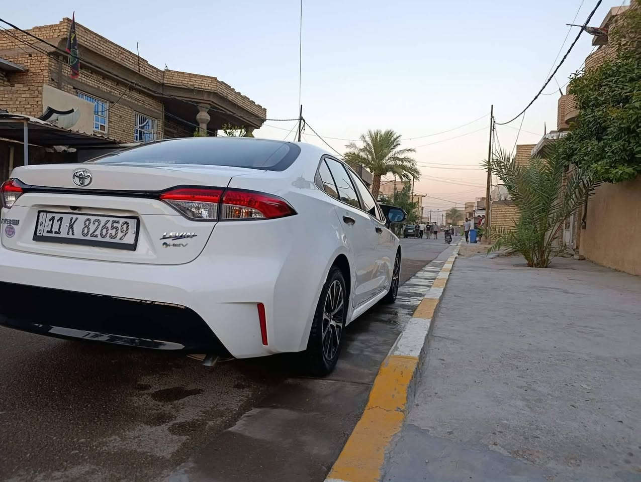 سلام عليكم كورلا هايبرد وارد صيني شكل الامريكي مودي٢٠٢٥ ماشية ٣٠ الف فول مواصفات السياره مكفوله من ضربه و صبغ بيه طخات موضحه بصور *********** سيارة نضيفه و خير من الله السعر ١٥٠ و بيه مجال عنوان الغزالية السياره بأسمي
