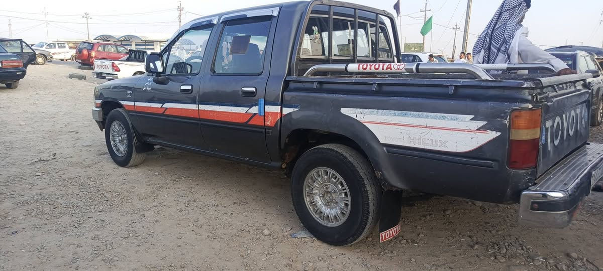 سياره البيع موديل 90بسمي رقم بغداد مداور ثاني يوم سياره كفاله عامه الرقم *********** سكن ذي قار الرفاعي
