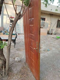 باب للبيع السعر ٣٥ عنوان بغداد عامرية ارتفاع متر و٩٨ وعرض ٨٨ونص رقم ال...