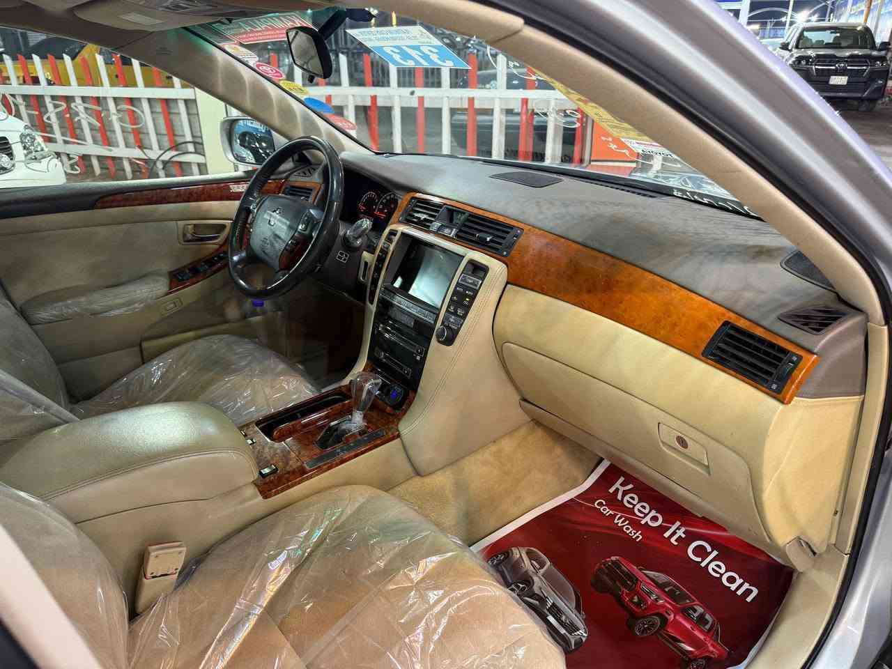 Toyota crown shahina

للأستفسار ***********
 ابو علي الرماحي
للبيع شاهينه  موديل 2005 شاصي 82 
رقم بصره تحويل ثاني يوم بأسمك  
❗السيارة جديدة طک كارتون 
مكفوله كفاله عامه من كص وضربه ونقل جثه ورسميات والاصوليات .
المواصفات 👇🏻 
3 دكم 
فتحه سقف سلايت 
كير ومكينه وحدايده بالكارتون 
ثلاجه خلفيه 
اربع كشنات كهرباء 
ستيرن كهرباء 
برده خلفيه كهرباء اصليه 
تبريد خلفي وأمامي 
تبريد ثلج + تدفئه 
والسياره ما عايزها برغي كامله على اخر حبايه 
والسياره بالواقع احلى من الصور بهواي 
العنوان 🏠|  النجف المعارض الجديده معرض بركات سفير الحسين قرب الصيرفه

