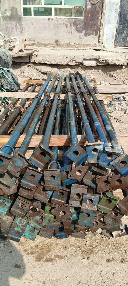 السلام عليكم جكات حاضن خمسة متر تركي سن خشن الوزن الثقيل العدد 70جك العنوان بابل ***********

