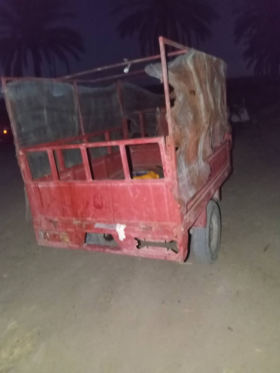 ستوته موديل 14  محرك موديل 25 ما مفتوح بلصندوگ السعر 600 وبيها مجال المكان بغداد التاجي
*********** 
ستوته موديل 14  محرك موديل 25 ما مفتوح بلصندوگ السعر 600 وبيها مجال المكان بغداد التاجي
