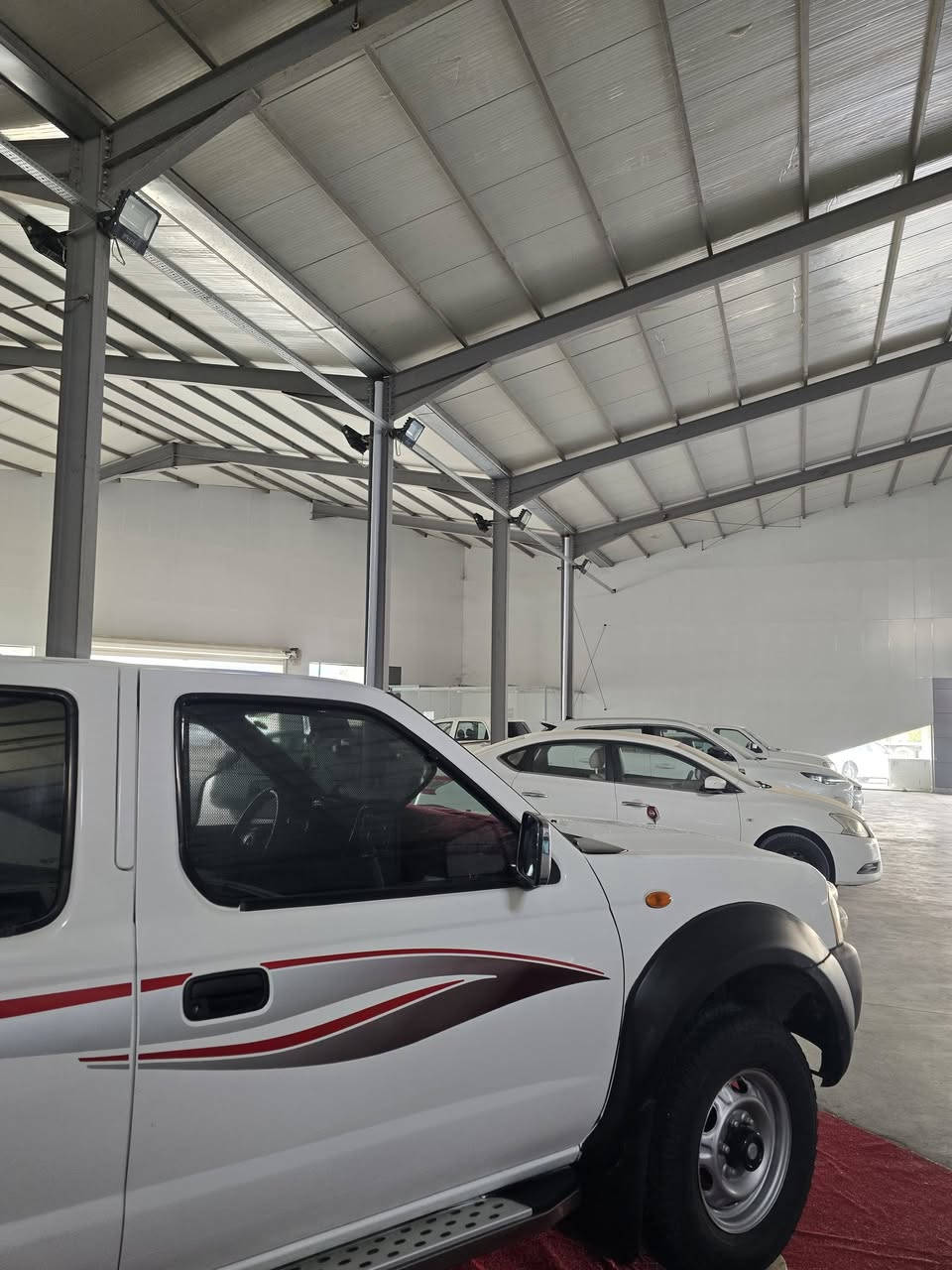 نيسان بيكاب • موديل ٢٠١١ • بدون دهان