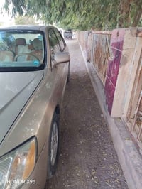 اڤلون 2001 بيها صبغ حزام طخه بالچاملق الخلفي وشوي براس الچاملق الأمامي...