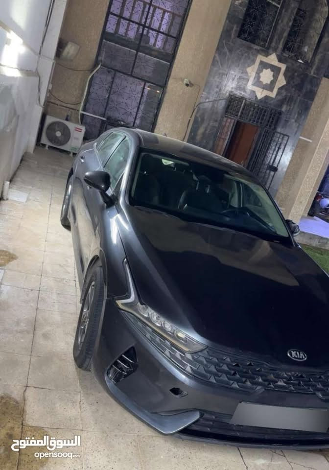 K5 LXS 2021 امريكي
محرك 1600 تيربو 

موصفات نص فول 

ماشية 140 الف 

بيها 4 قطع بدون شواصي ولا لغود 
المحرك مفتوح مجفت ومصلح وجاهز 

السعر : 12.200$ بيها مجال بسيط 

مكان السيارة بغداد المنصور  

***********

نص مكتوب في الصور:
- السوق المفتوح opensooq.com