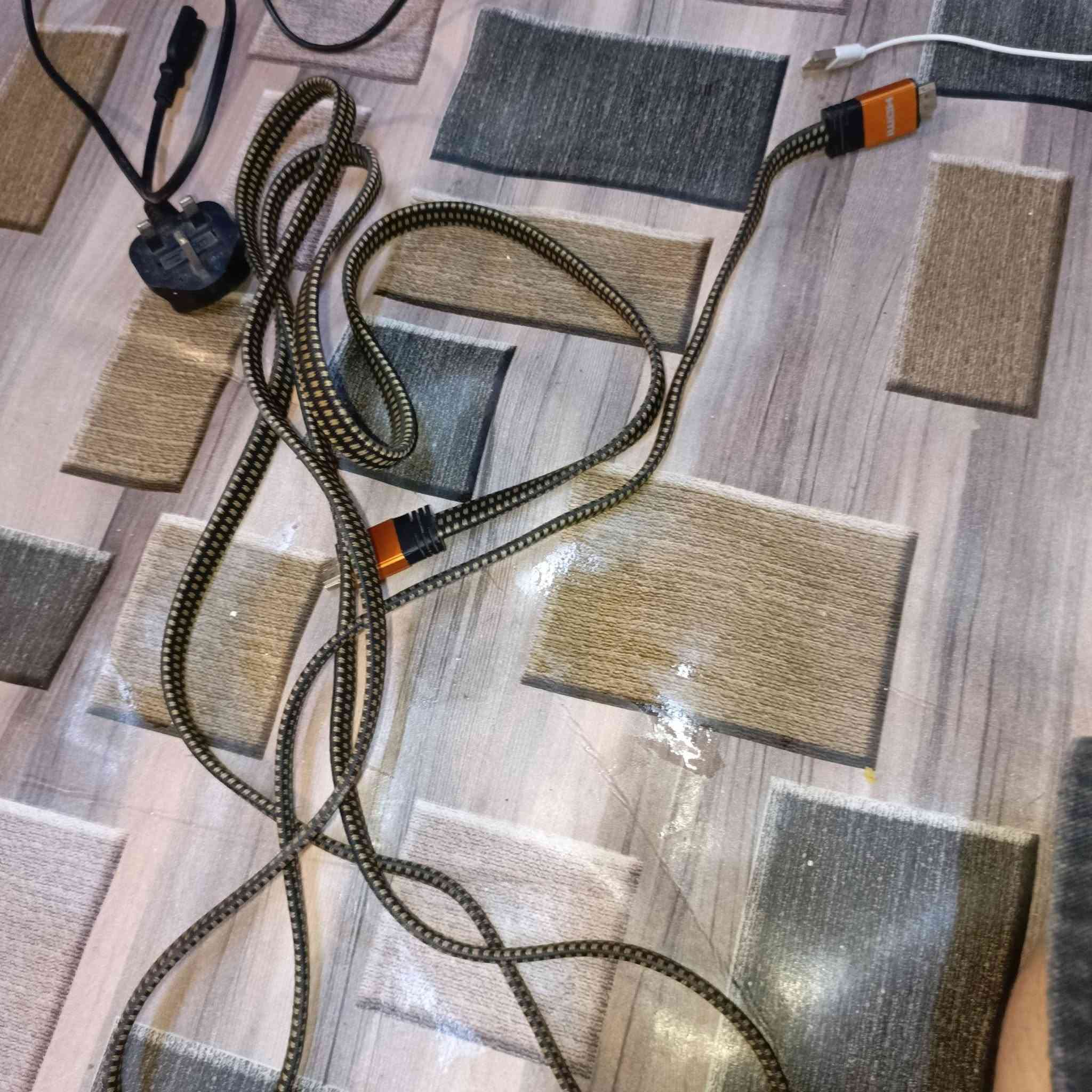 السلام عليكم عندي بلي 3البيع نضيف كلش ويا يده جديده واير مال يده جديد وبلي نضيف كلش وكامله ملحقات شغال بس الهارد بس مشكله الجهاز شغال تجي وتشوف بعينك الشراي يجي خاص مكاني البصرة حي الخضراء مقابيل محد النفط الرقم ,*********** مراوس اراوس بيع ابيع السعر90ال وبي مجال قليل الشراي
