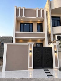 دار للبيع • ١٠٠م • تقاطع القدس