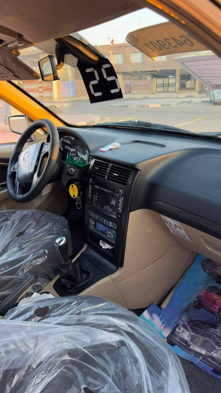 2025

🚘 السيارة: بيجو بارس Peugeot Pars
📅 الموديل: 2025
⚙️ المحرك: 1.8 لتر XU7P
🔧 عدد السلندرات: 4 سلندر
🐎 القوة: 97 حصان تقريباً
💪 العزم: 153 نيوتن متر
🕹️ القير: عادي 5 سرعات + ريوس
🚗 الدفع: أمامي FWD
⛽ الوقود: بنزين
🛢️ سعة التانكي: 70 لتر
🛞 نوع السيارة: سيدان عائلية
👥 عدد الركاب: 5 أشخاص

المواصفات والتجهيزات

* نظام ABS مانع انغلاق الفرامل
* نظام EBD لتوزيع قوة الفرملة
* إيرباغ للسائق والراكب الأمامي
* زجاج كهربائي
* مرايات كهربائية
* تحكم بالنظام الصوتي من المقود
* تكييف
* سنتر لوك
* نظام إنذار
* سنسورات خلفية حسب التجهيز
* مقصورة داخلية واسعة ومريحة
* شنطة خلفية واسعة
* إضاءة أمامية جيدة
* جنوط وإطارات بحالة جيدة
* كامرة خلفية 
* حساسات خلفية 
* كشنات كهرباء 
سياره خير من الله مواصفات وجاهزة من كلشي 
* شاشه تدعم كاربلاي 
* مرايات وي فتحت السيارة 

✨ الموديل 2025
✨ السيارة نظيفة جداً
✨
ملاحظة : السياره كفاله عامه ومن كلشي مثل ما موضح بلسونار كلشي جديد وعلى وضع الشركة والسنويه لحد 2030 وبسمي السياره مداور ثاني يوم تبريد خير من الله 
رقم بغداد 
📍 الموقع: [ميسان العمارة ]
📏 الممشى: [22 الف ]
🎨 اللون: رمادي غامق
💰 السعر: [88$ وبيه مجال ]
📞 للاستفسار: [*********** /***********]

ملاحظة: البيع للجادين فقط، والفحص على حساب المشتري
