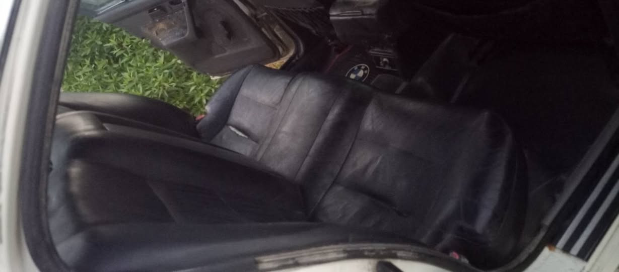 535رقم بغداد مديل ٩١ داخل جلد اسود نضيف محرك ٦مفتوح كير اتو كير ومحرك شرط تخم تاير جديد تخم ويل خليه بابل محاويل 
***********
***********
36 قفل قفل
