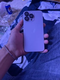 ايفون 15 برو ماكس • نضيف • بطارية ٨٦٪