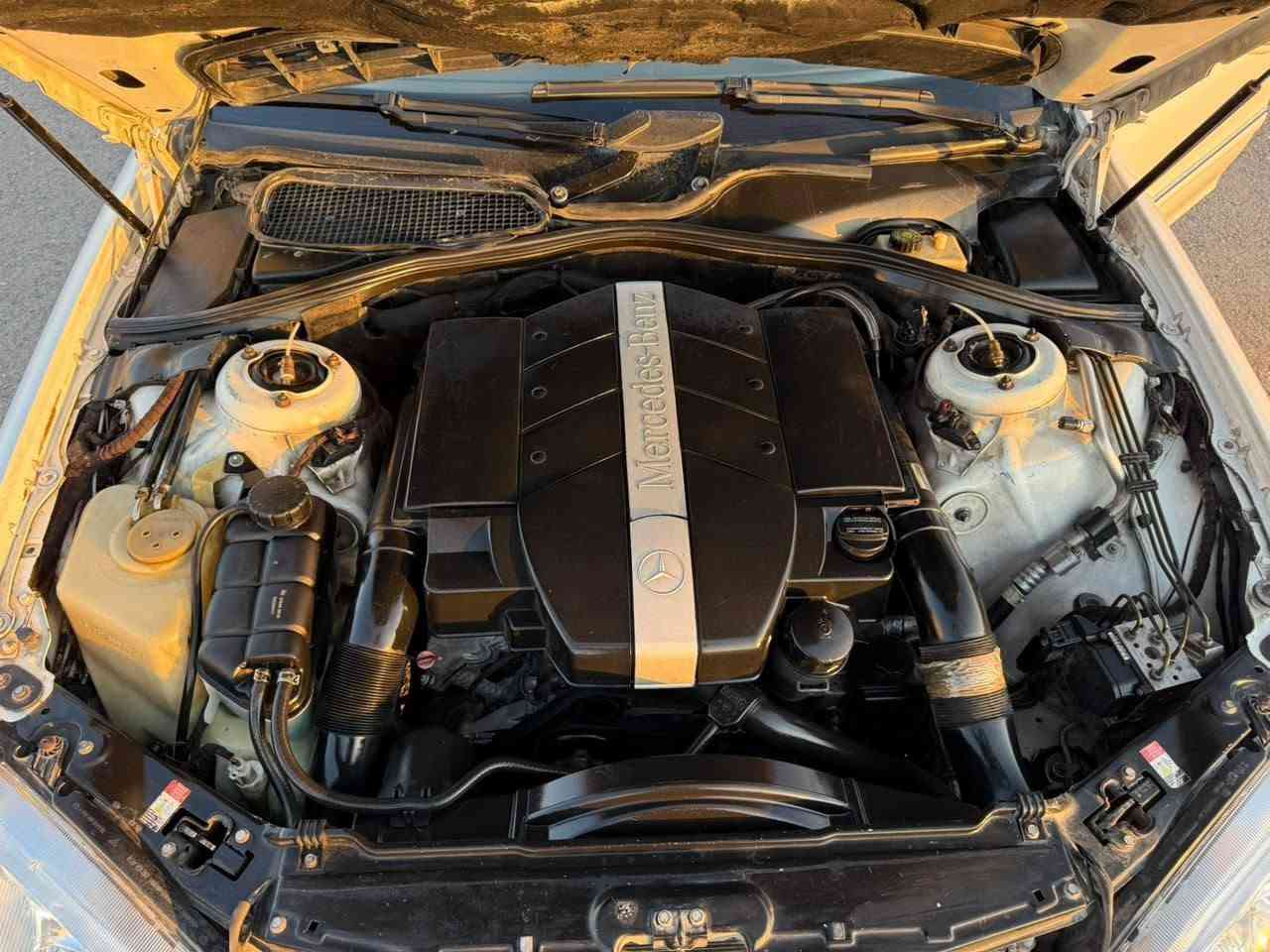 السلام عليكم مرسيدس غواص مديل ٢٠٠١ مواصفات  لبيعVip محرك 6V
١-بصمة تشغيل بل كير 
٢-حساس امامي وخلفي
٣-جوبلست جدد 
٤-صدر امامي خلفي جديد 
٥-تبريد ٣قطع وخير من الله 
٦-ابواب شفط 
٧-مري قلاب 
٨-شاشة كبيرة كار بلي ٩-باب طويل 
ملاحظة السيارة مصبوغة صبغ عام ل جمالية فقط 
السعر المطلوب ١٢٥ وبي مجال  مكان السيارة بغداد الكرخ 
الهاتف: ‭***********‬
