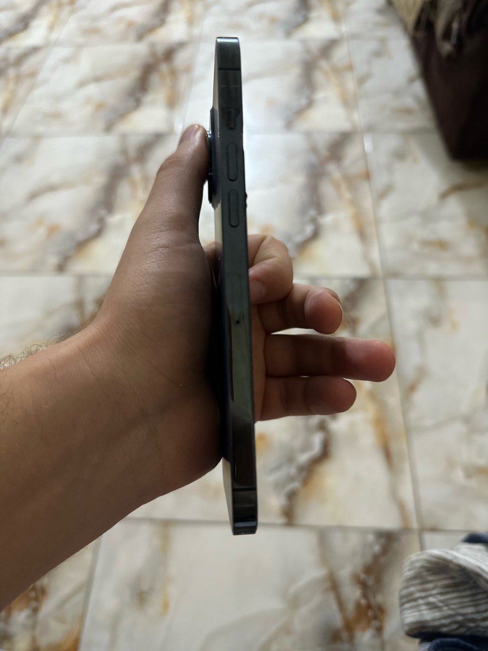 آيفون ١٢ برو ماكس • ٢٥٦ • كامره ٢.٥ عطل