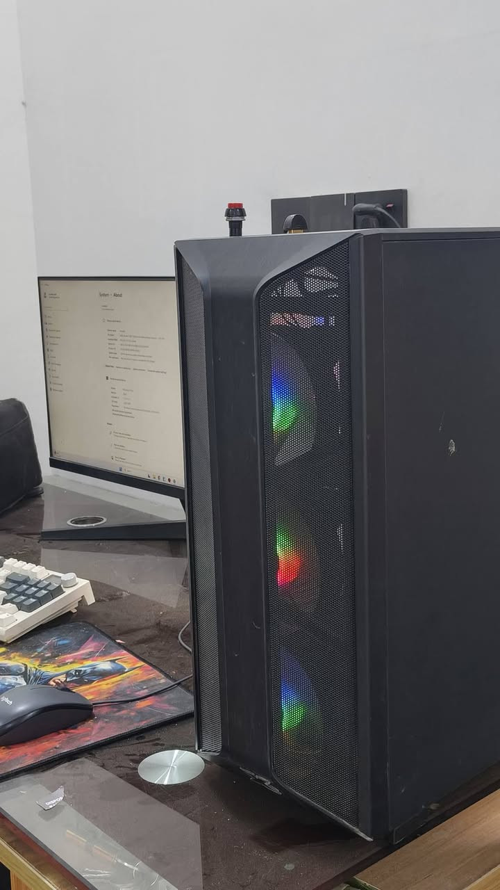 Pc للبيع
 كامل متكامل ونظيف 
مواصفات الكيس
​المعالج: Ryzen 5 PRO 3350G
​المذربورد: ASRock B450M Pro4-F
​الرامات: 16GB
​التخزين: SSD M.2 256GB (سريع جداً)
​كرت الشاشة : مدمج 
​الشاشة: سامسونج 24بوصة IPS (75Hz)
يو بي اس 
وماوس وكيبورد هدية

ملاحظة اني جمعت الحاسبة وحتى اغلب الكراتين موجودة
واني اشتريت لابتوب علمود الدراسة وتركتها

السعر : صراحة اني منقطع عن الحاسبات والاسعار
فأنطيني السعر الي يفيدك
+تكدر متاخذ الشاشة لان لسا استفاد منها
مكاني بابل واكو توصيل 
رقمي ***********
