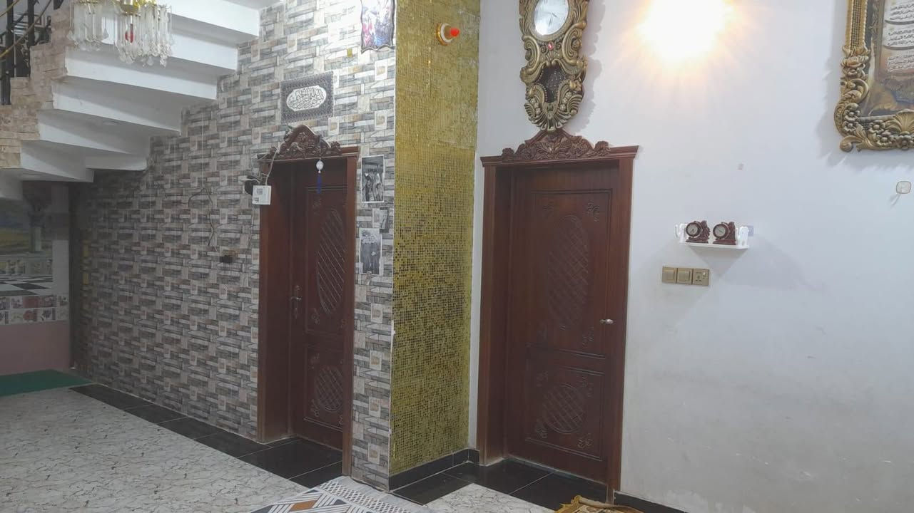 دار سكن زراعي للبيع منطقة الغسل المساحة ٢٠٠م طابق واحد مسلح بناء جديد اقرار محكمة غرفتين نوم سنة البناء ٢٠٢٠ ____________

_____

للاتصال ::
***********
***********

______________

مكتب السلام للعقارات
تقاطع الشعبية مقابل صيدلية الاقصى
_____________________________

#السماوة #عقارات #سماوة #دور___سكنية #المثنى
