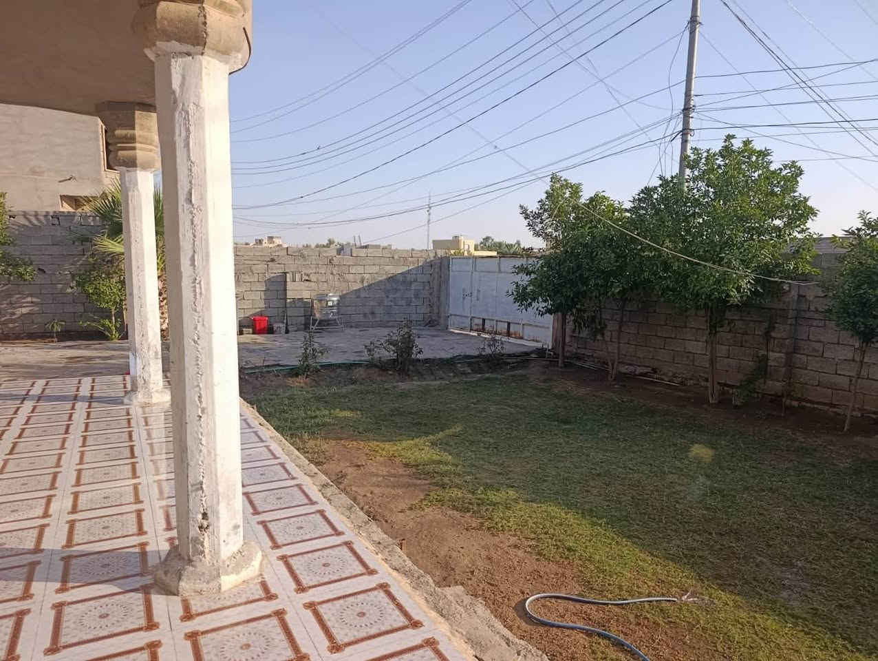 بيت للبيع بقضاء العلم زراعي عرب حسين الجريش مساحة الأرض 600 غرفتين نوم ربعه هول مطبخ مع محل خارجي وصحيات داخليه وخارجيه مع أشجار حمضيات وحديقه السعر 50 مليون مكتب ثائر الحديد للعقار ***********
